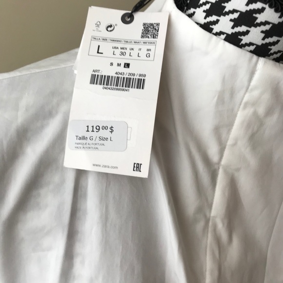 White Oversized Dress - Picture 2 of 4